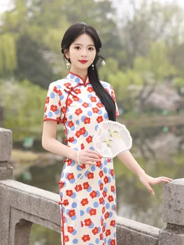 Деликатен стил Червен годишният Чонсам, уважаеми винтажное-секси дълга рокля с цветен модел в китайски стил, ежедневни дамски рокли ципао