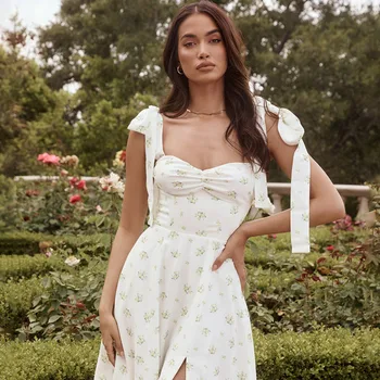 2022 ново дълга рокля плажна лятото макси винтажное елегантна празнична приморско бяло цвете рокля, секси рокля с ниско деколте на подтяжках