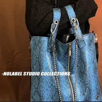 Благородна чанта-тоут със змийска метална верига, чантата е с голям капацитет, европейската и американската мода, луксозна марка дамски чанта оригиналния дизайн
