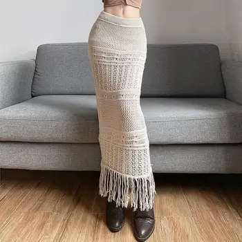 Кайсия модел с бродерия, сексуална универсална самосовершенствующаяся зрели женствени проста жена дълга пола с пискюли