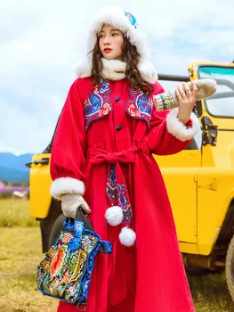 Безплатна доставка, зимни дамски връхни дрехи, однобортные червени палта с бродерия в китайски стил, подвижна кожа яка, дължина до средата на прасците