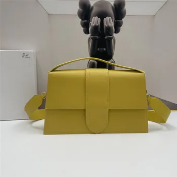 2023 Модерен френски дизайн Дамска чанта от естествена кожа с едно рамо чанта през рамо от телешка кожа Универсална портативна малка квадратна чанта