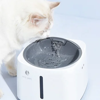 Висококачествен безжичен интелигентен автоматичен plug-in hybrid умен пиене на улицата фонтан за кучета и котки